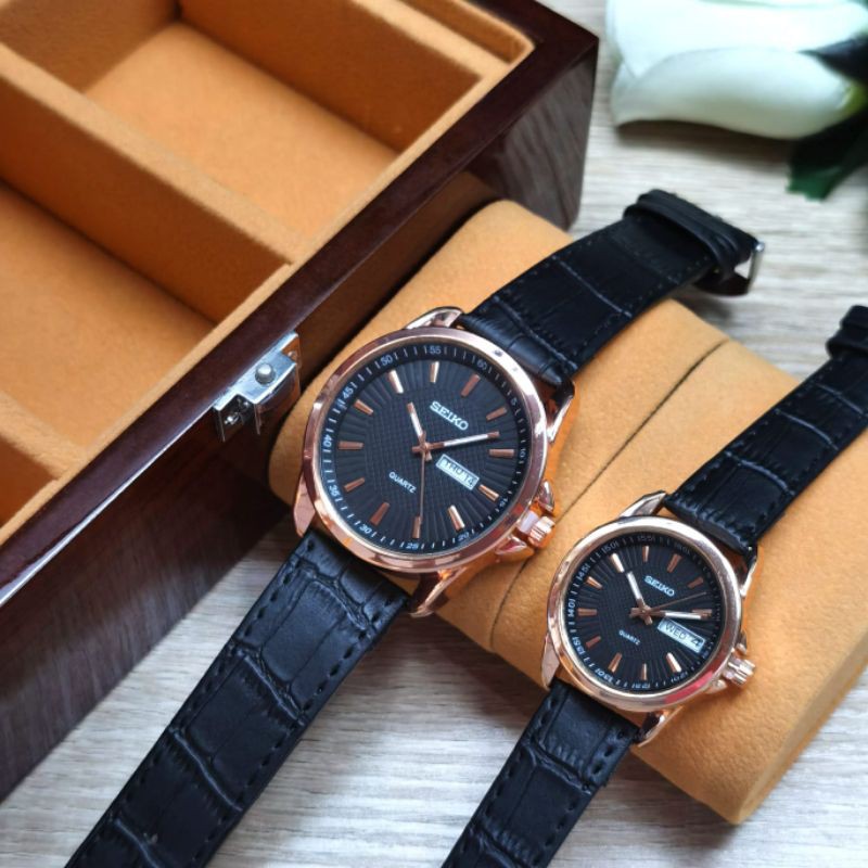 Jam Tangan Couple Seiko 7922 Tali Kulit Tanggal Hari Aktif - Free Box Batre Cadangan Original