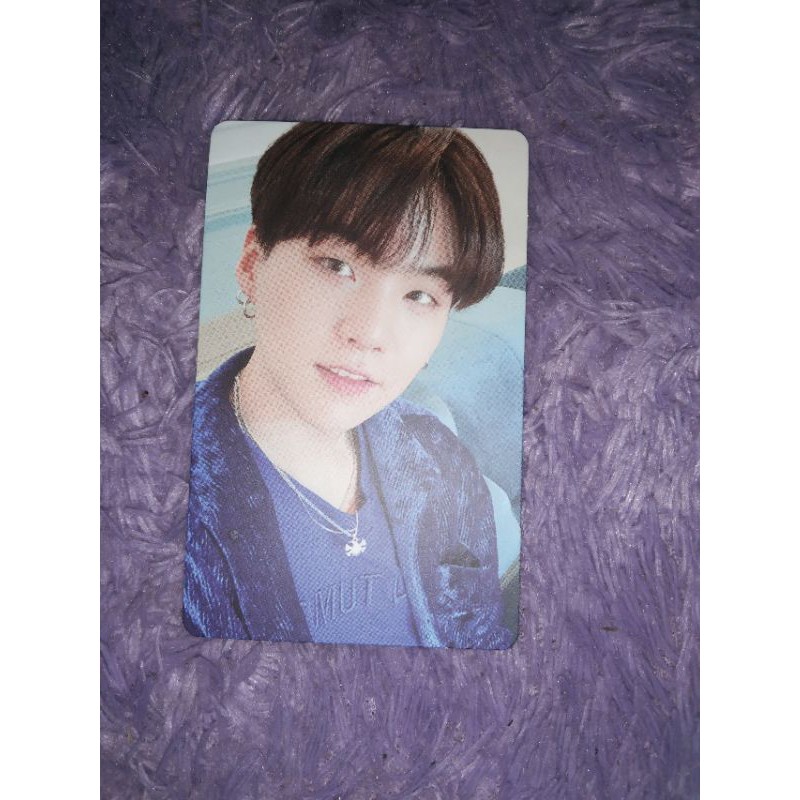 PC RANDOM YOONGI BE ESSENTIAL