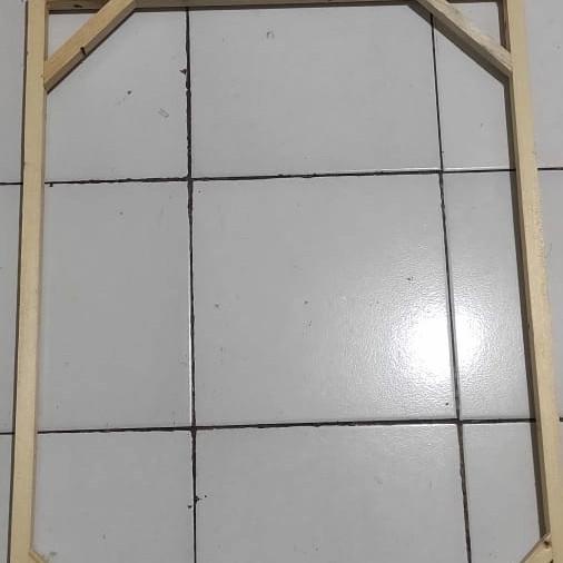 

spanram kayu pinus untuk ukuran 60x80cm