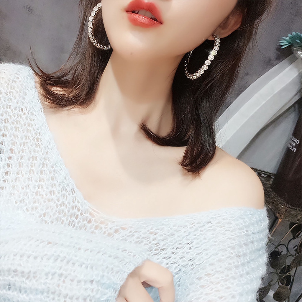 Hu Hu Hu Hu Hu Alat Bantu Pasang Kacamata♡ 1 Pasang Anting Hoop Bentuk Bulat Aksen Berlian Imitasi Gaya Vintage Untuk Wanita