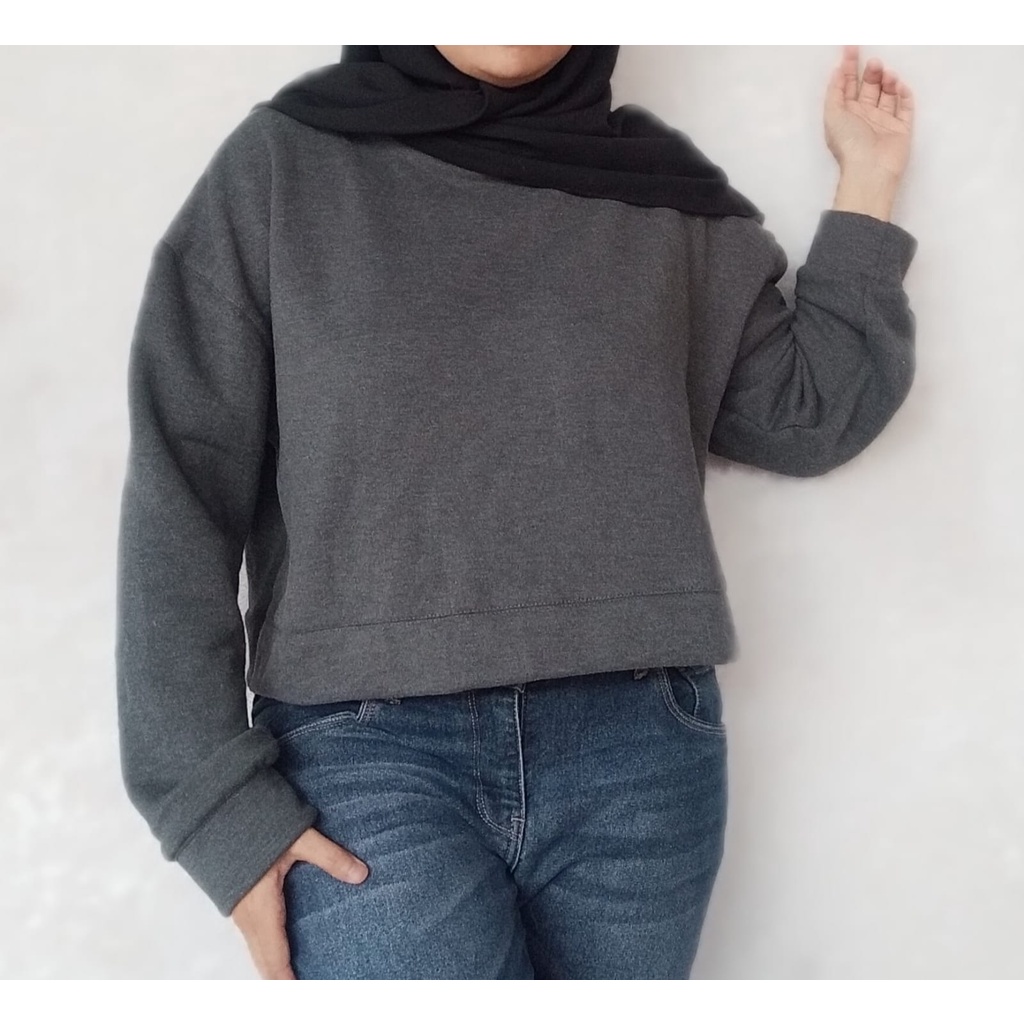 Sweater Crop Wanita Oversized Dark Gray Cardigan Crop Wanita Fleece Katun Premium