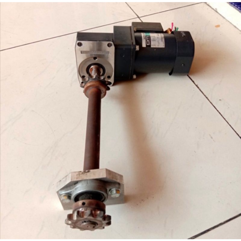 Dinamo Motor Gearbok 220V 90W Ratio 1 : 30