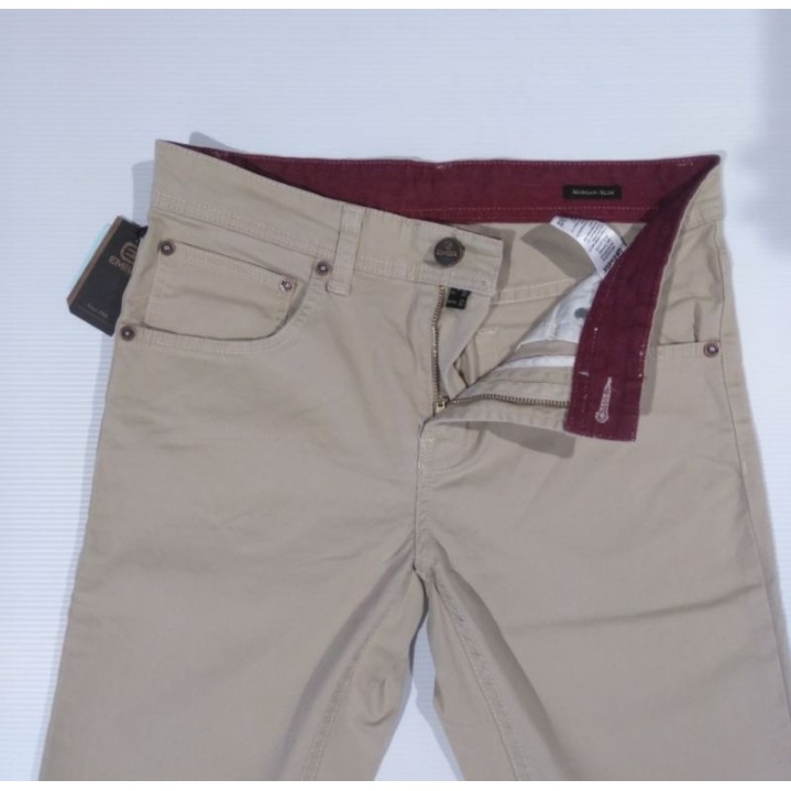 EMBA JEANS / CHINOS SLIMFIT / CELANA  PRIA / CELANA CHINOS CREAM ABU MERAH / Ramayana Cijantung