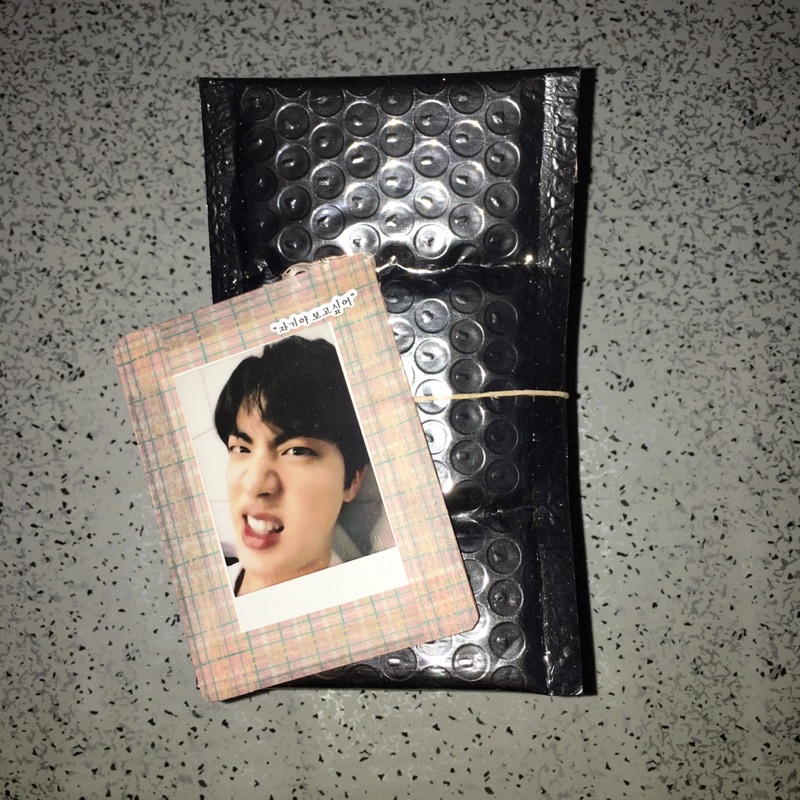 

POLYMAILER 8x16cm DIJUAL KARNA SALAH BELI SIZE