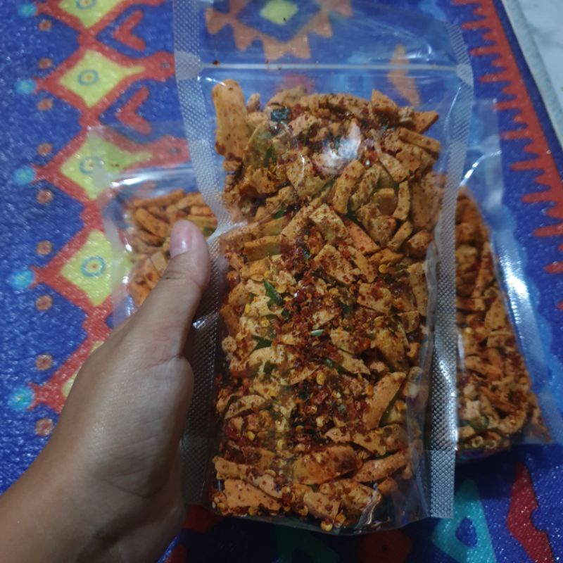 

Basreng pedas daun jeruk