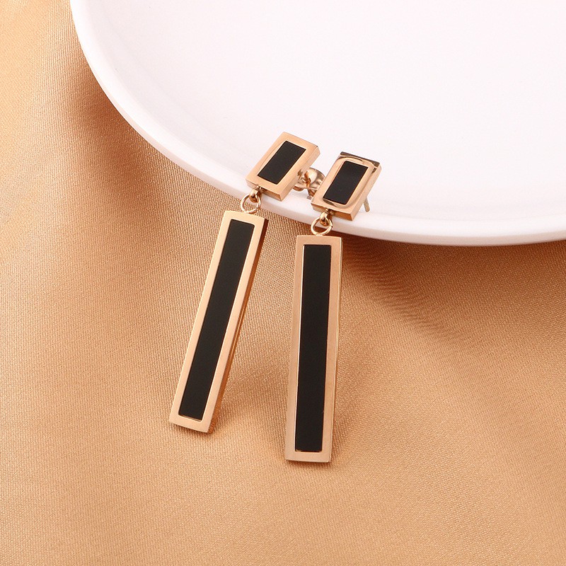 Anting Stud Juntai Titanium Wanita Korea Anti Pudar