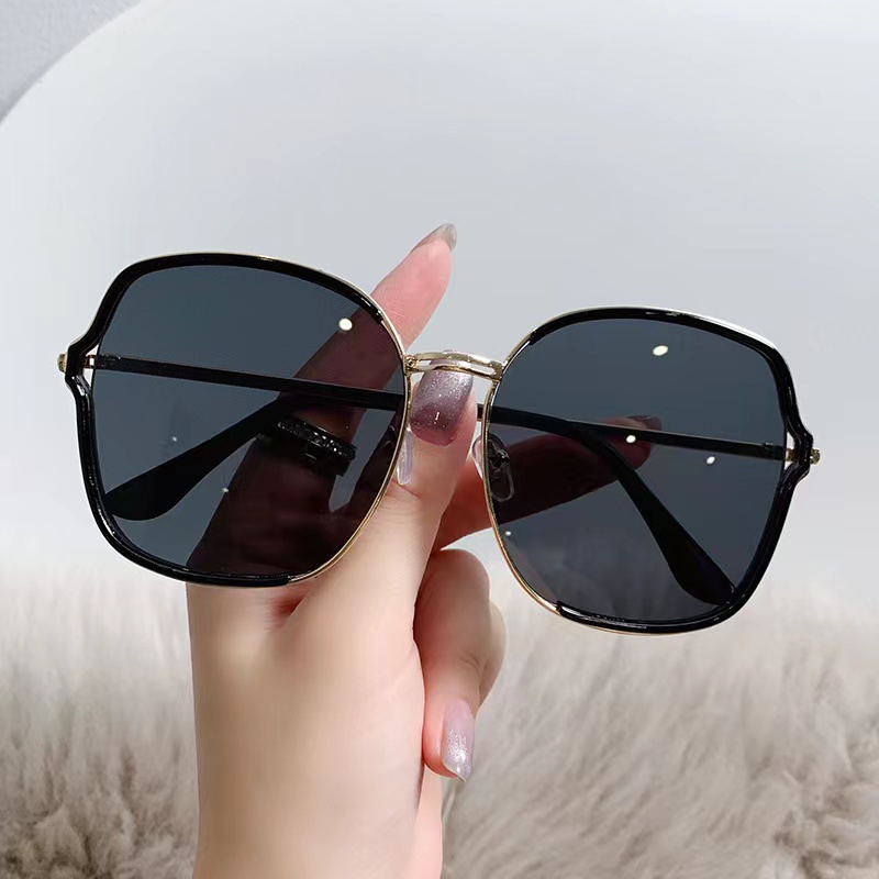 Rowling(ka-176)Kacamata  Hitam Terbaru WanitaTitanium Diamond Style Kacamata Fashion Murah/Kacamata Sunglasses Import Wanita Kacamata