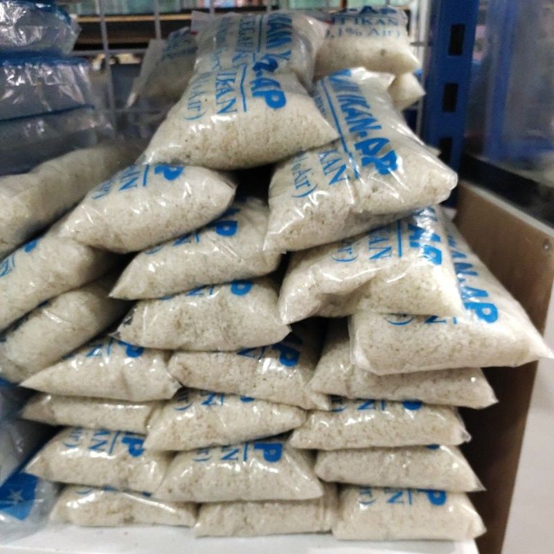 

Garam Ikan Mencegah penyakit Ikan/ Obat ikan/ Menetralisir Air Aquarium/ Kolam / Garem ikan / Garem Biru