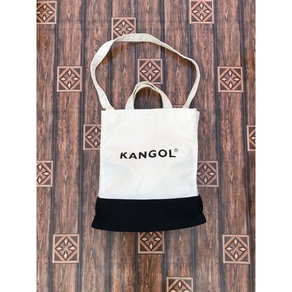 Totebag Kangol.