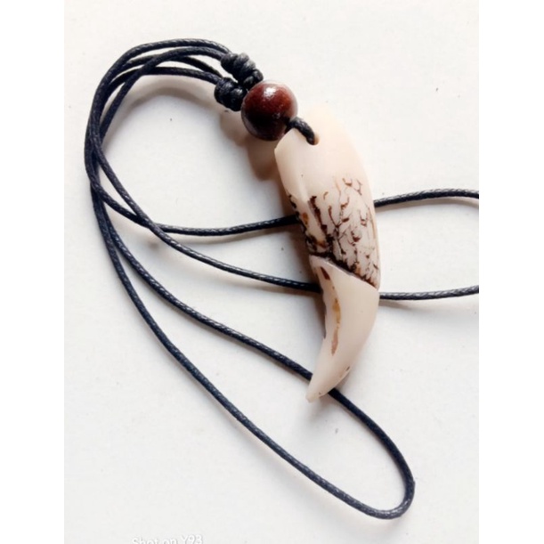 kalung etnik liontin kuku