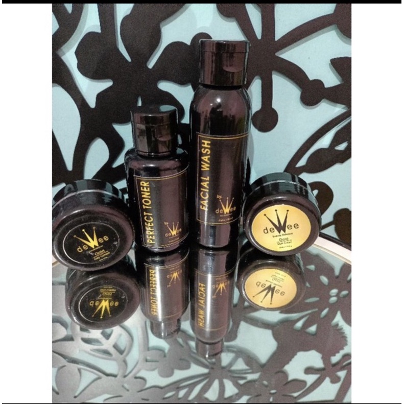 Dewee skincare wajah flek/berjerawat