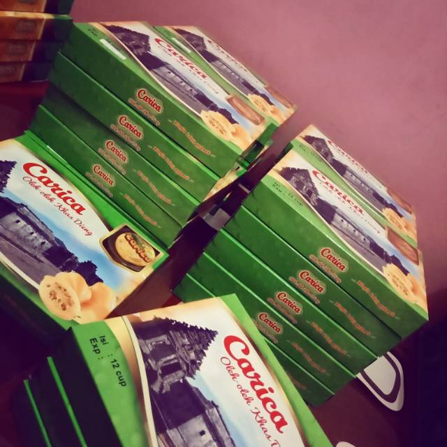 

Pusat oleh oleh carica