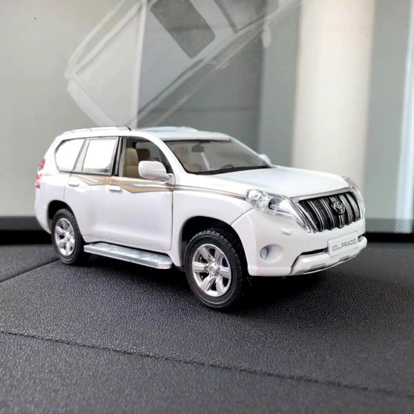 Pajangan TOYOTA LAND CRUISER PRADO GX Miniatur Parfum Parfume Pewangi Mobil