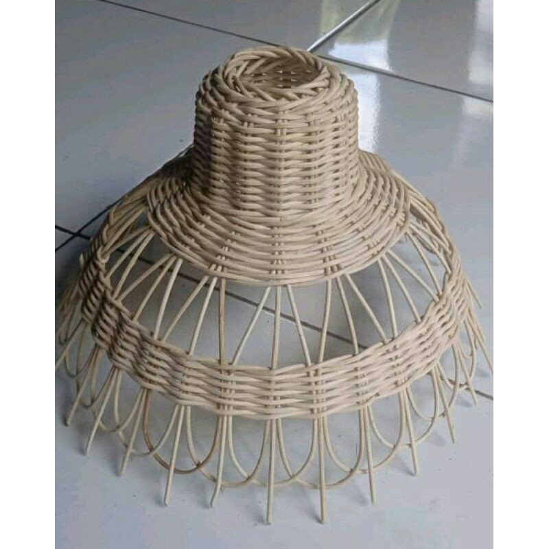 kap lampu rotan