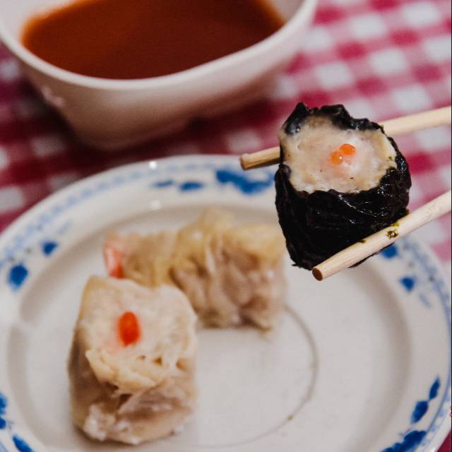 

Dimsum rumput laut | Frozen & Kukus ( 12pcs ) | rasa mantul