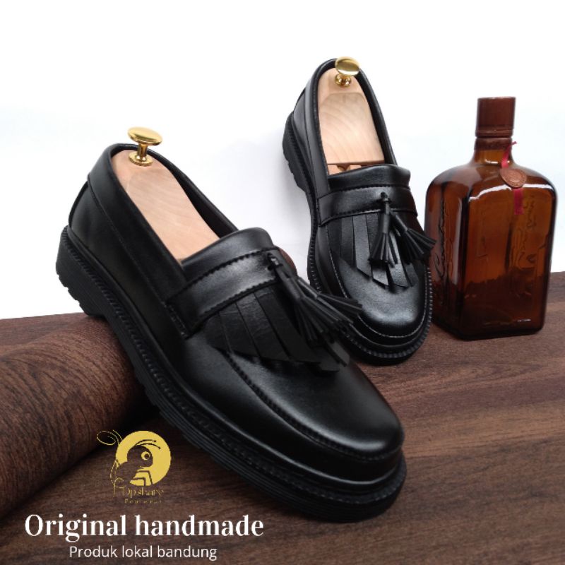 Sepatu Loafers Penny Adrian Tassel Full Black | loafer dokmar