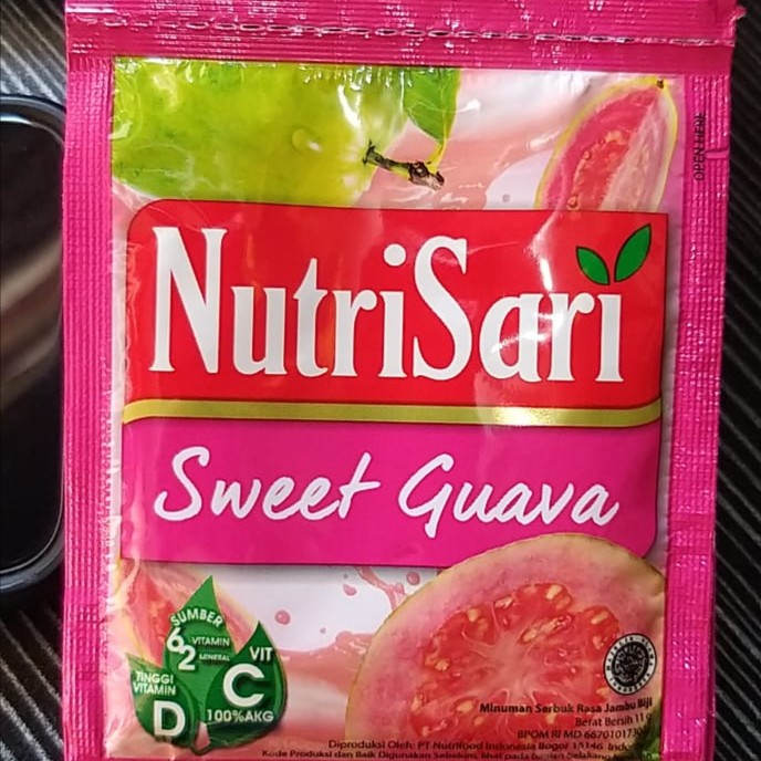 

Nutrisari Sachet Rasa Sweet Guava Jambu 1 Renceng isi 10 Sachet