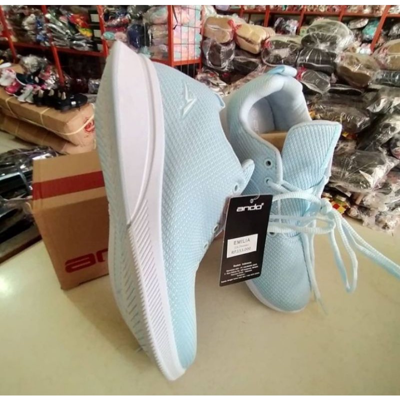 sale sepatu sport wanita ando