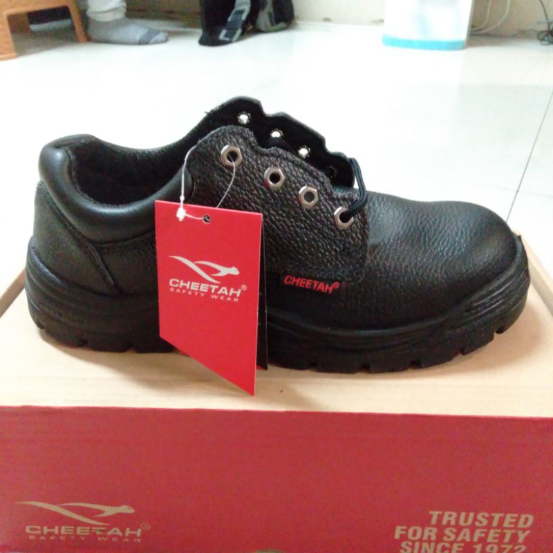 Sepatu Kerja Cheetah 3002H Pria Safety Keren Ujung Besi Original