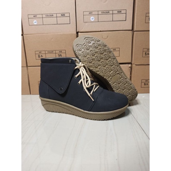 sepatu boots wanita murah / sepatu boots cewek / sepatu boot wedges / sepatu boot perempuan