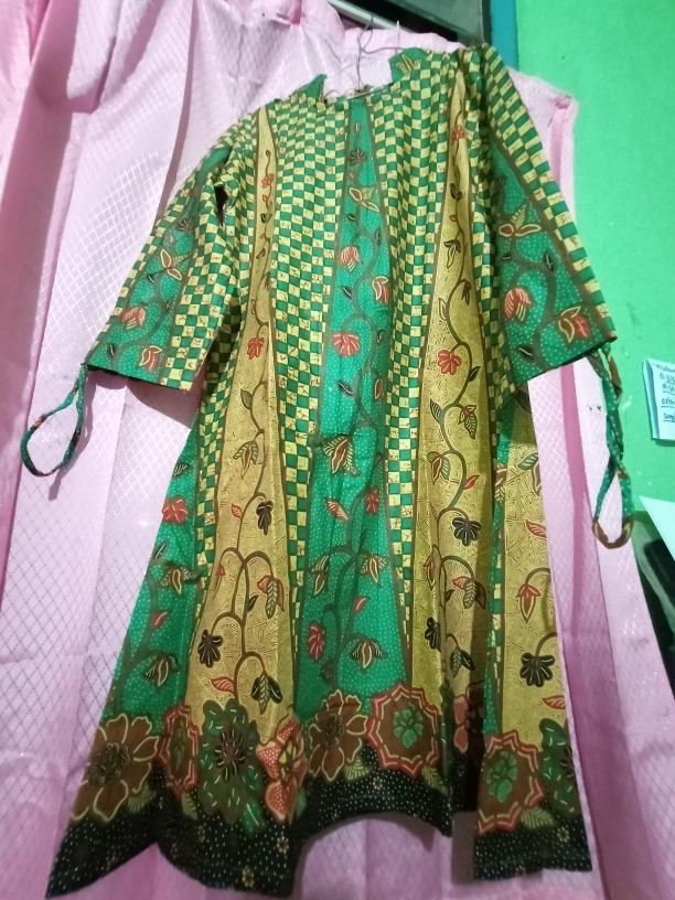 Tunik Batik Kembang Sinaran Hijau Dsc04200