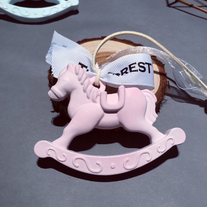 gantungan spion mobil kuda Gantungan Spion Carousel Horse Kuda Parfum Parfume Pewangi Kapul Pengharum Mobil Excecutive Pastel