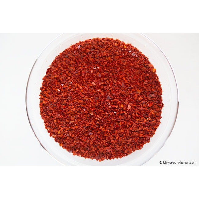 

Ready- Gochugaru Korea Bubuk Cabe Korea 250 Gram Repacking Halus Kasar - Kasar