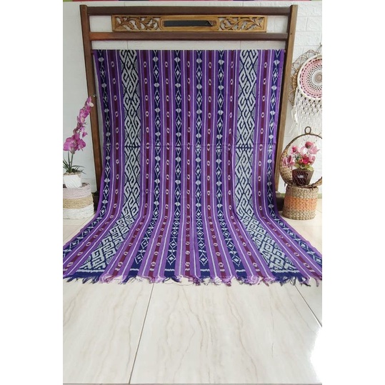 KAIN BLANKET WARNA UNGU MOTIF SUMBA NTT TORAJA