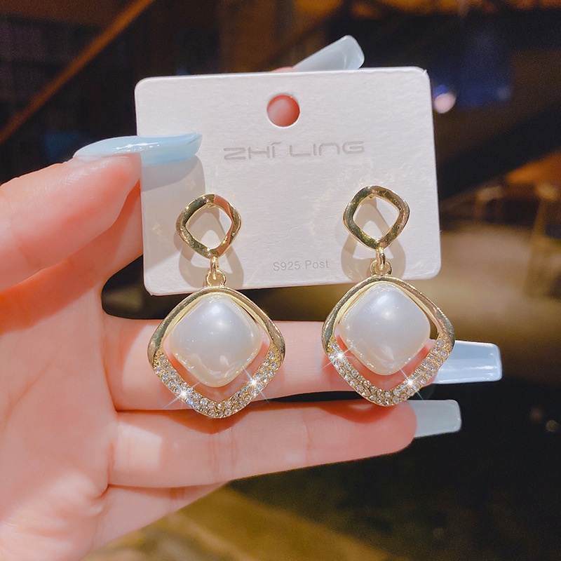 RRNS 098 Anting Wanita Tusuk Bentuk Bulat Love Kotak Hias Kristal Mutiara Women Earrings Korea Aksesoris Fashion