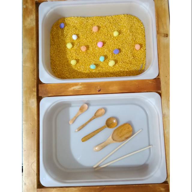 Fine motor skill tools set