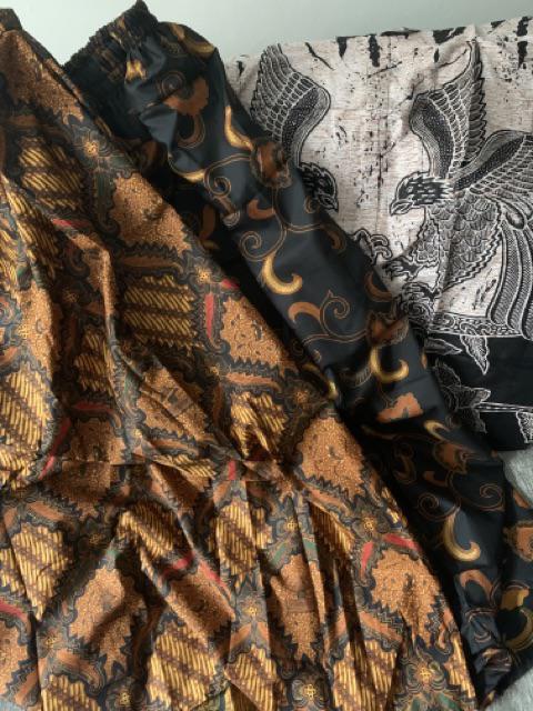 Kemeja Batik Hitam Manis Motif Wayang Kulit Asli No Kw