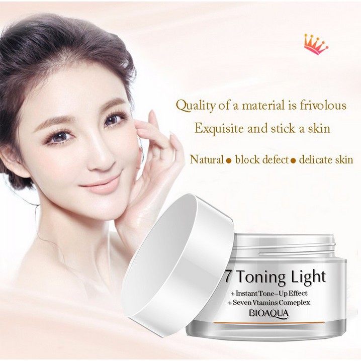 Bioaqua Krim Pemutih Wajah V7 Toning Light Deep Hydration 50g   Bioaqua Day Cream