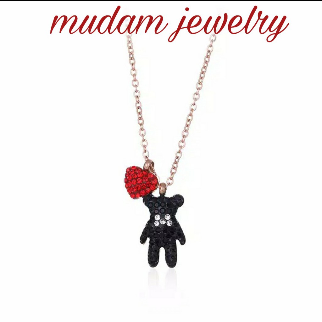 Kalung Panda Hitam Dengan Love Merah Titanium Lapis Emas 18K