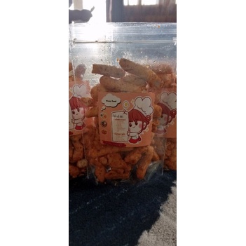 

Terlaris snack kiloan murah/ renyah. gurih/pedas/makanan ringan serba 3000/ BASRENG STIK PEDAS DAUN JERUK