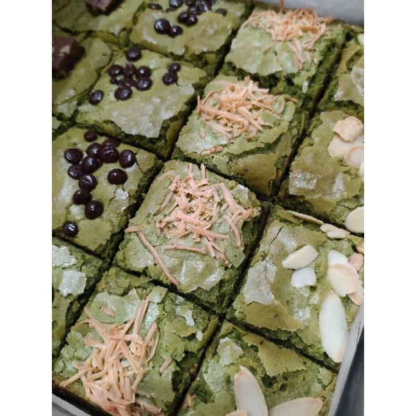 

Brownies Green Tea Potong