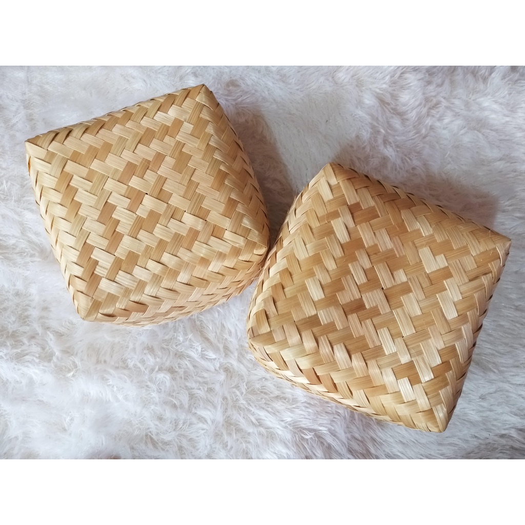 

Besek Bambu Murah Box Wadah Tempat Hampers Hadiah Souvenir Gift Prakarya Kerajinan Buket Bunga