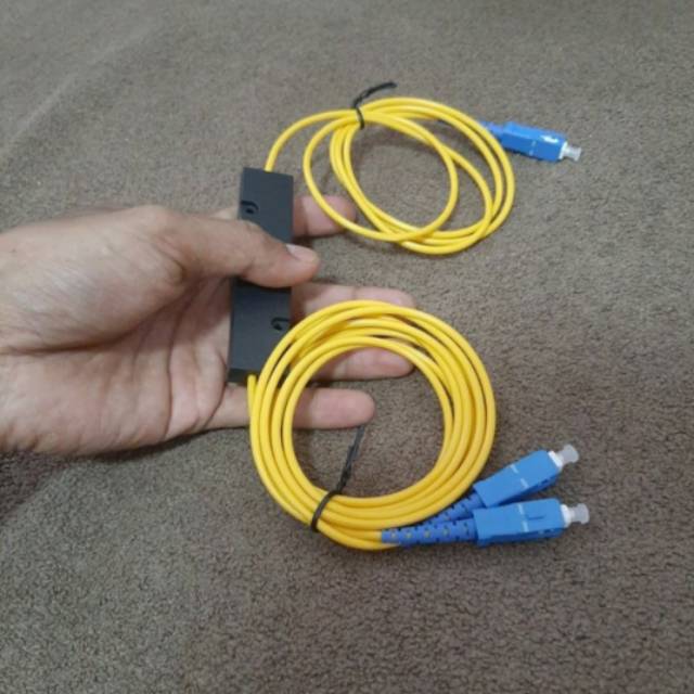 SC UPC Kabel Fiber Optik Splitter 1:2 Pembagi Sinyal Optic Spliter 2m kabel ftth