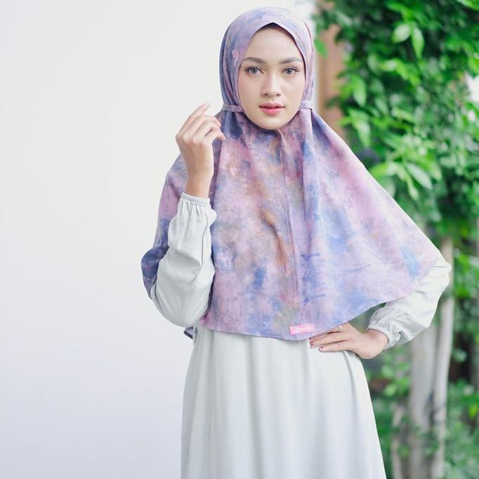 INSTAN BERGO PET MOTIF TIE DYE DIAMOND
