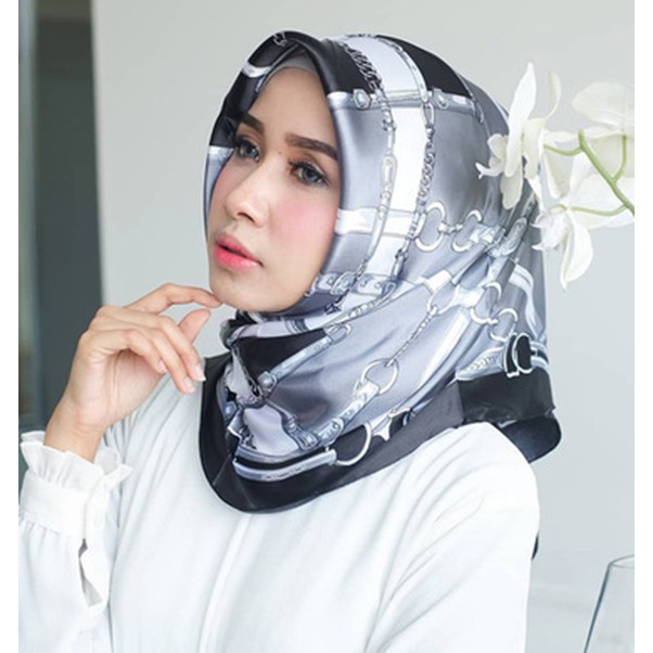 Jilbab Hijab Cantik Wanita Kerudung Segi Empat Simpel Produk Import Tebal Berkualitas Fashion Wanita