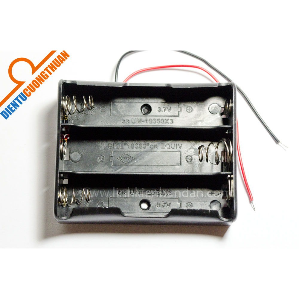 BATTERY HOLDER SOCKET TEMPAT KOTAK CASE BATERAI 3.7V 3X 18650 3 X