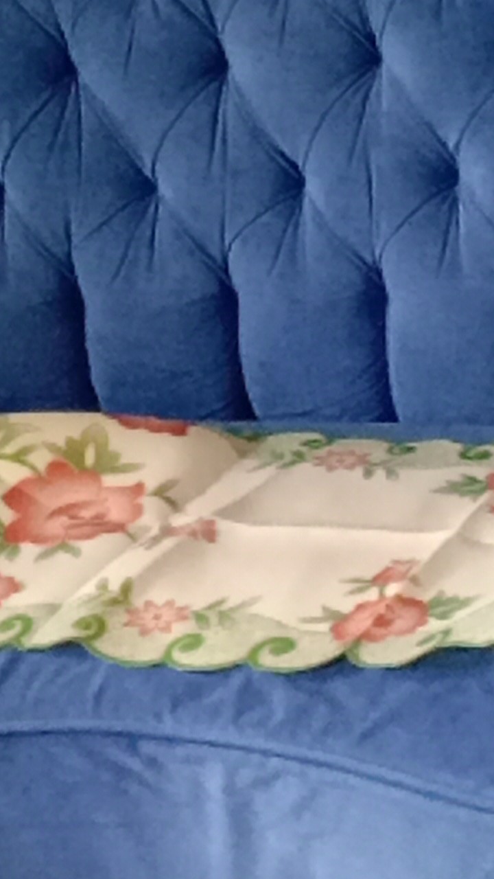 Taplak_meja_tamu_saten_kk