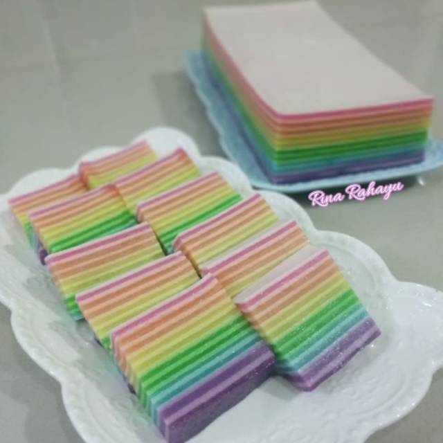 

Kue Lapis Pepe Rainbow UK besar (Loyang 22*22 cm)