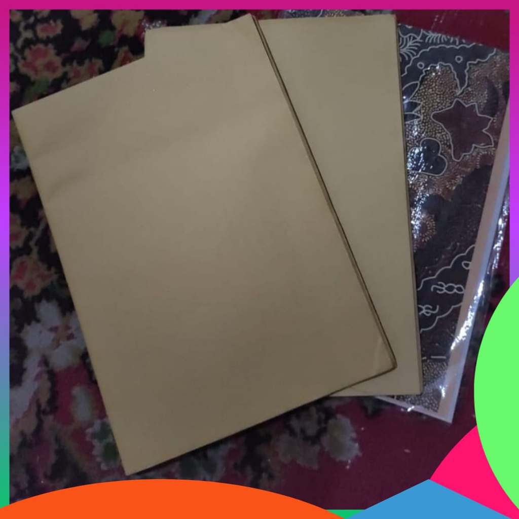 

SAMPUL BUKU TULIS POLOS 20 LEMBAR UKURAN KWARTO