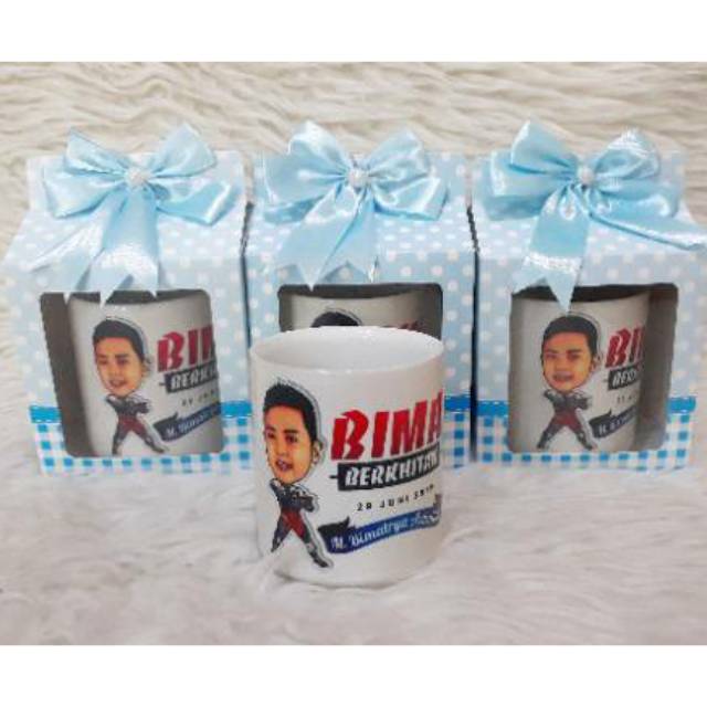 

Mug + kemasan paperbox + pita