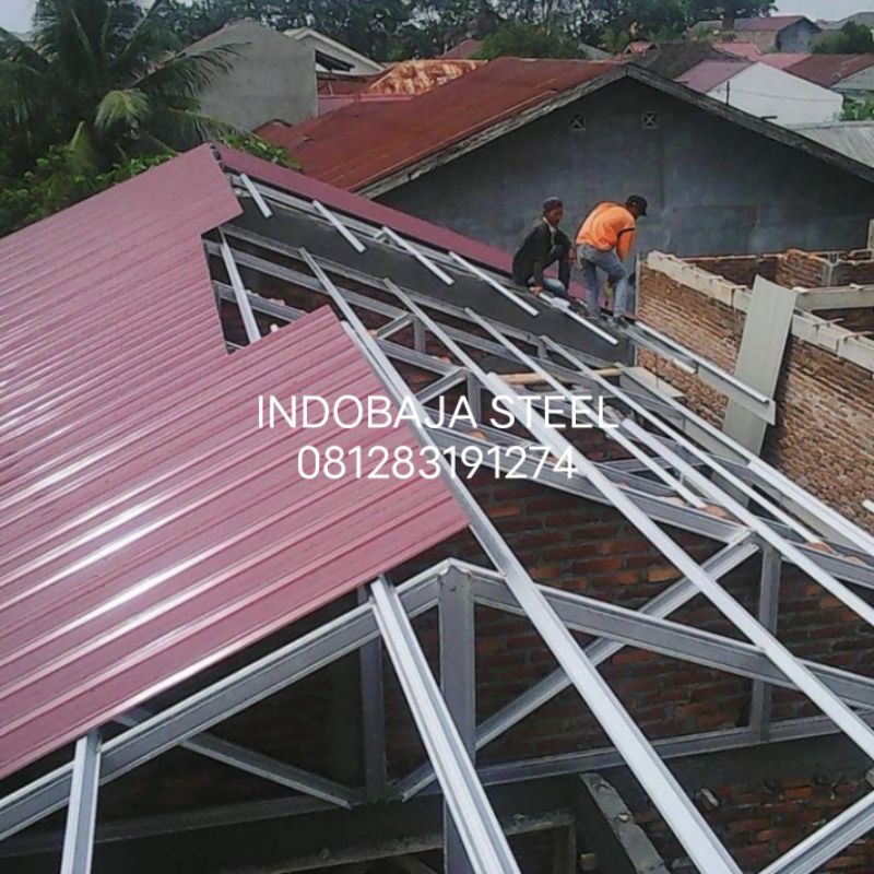 Rangka Baja Ringan Atap Spandek Pasir Terpasang