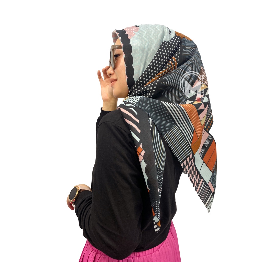 Mecca Hijab Voal Segi Empat Motip Nayra Lasercut Printing Premium II Hijab Voal Motif II Kerudung Segi Empat Motif