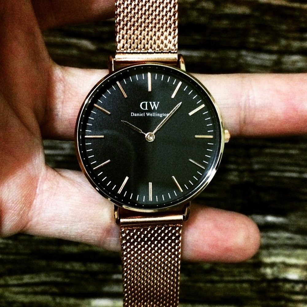 JAM TANGAN WANITA DW