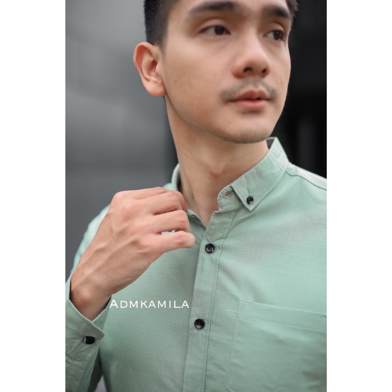 Kemeja pria polos slimfit kasual basic HeM lengan panjang hijau mint sage