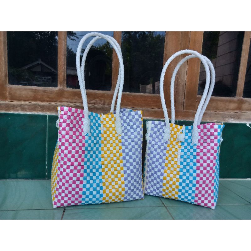 Tas Anyaman Jali Motif Warna-Warni/Tas Cantik