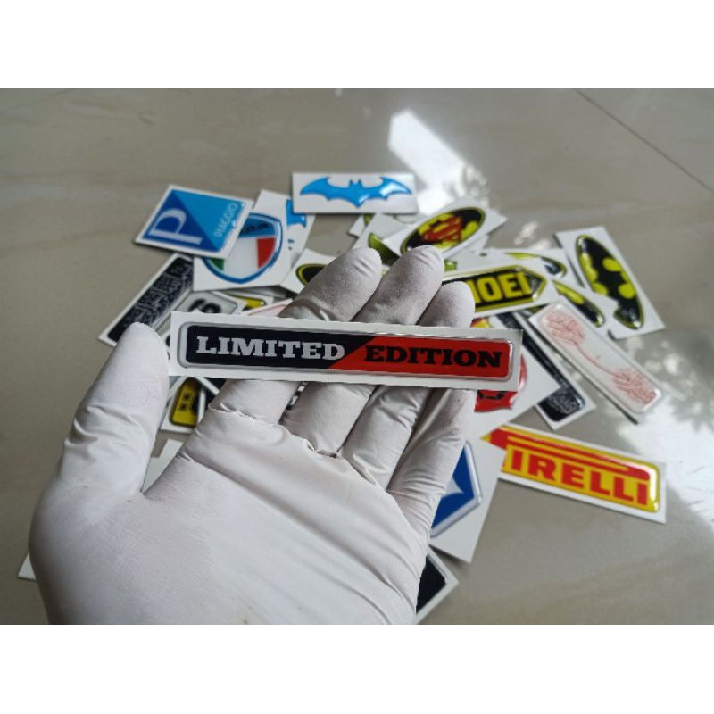 

Stiker timbul Limited Edition